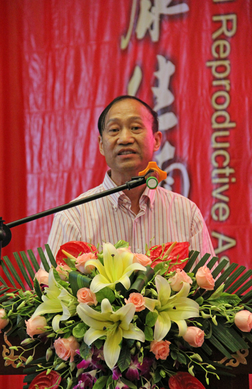 苏泽轩会长在学习班上致辞.JPG