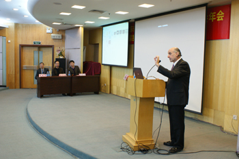 意大利Emanuele Montanari教授授课.jpg